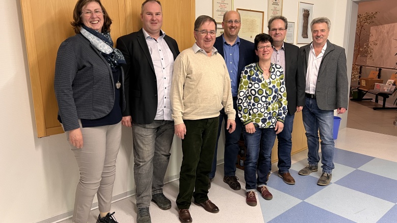 von links nach rechts: Angelika Mersinger, Jan Heinze, Josef Billo, Gernot Kuhn, Gabriele Kaiser, Oliver Knoll, Bernd Paulig